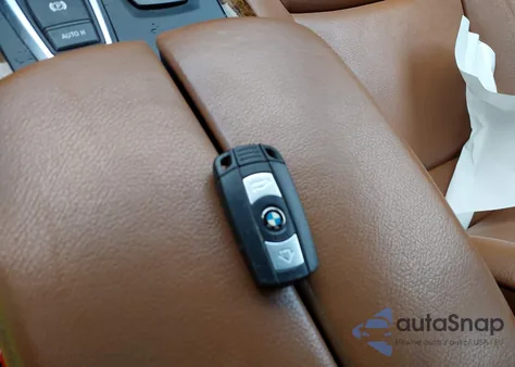 2009 BMW X5 xDrive30I z USA, uszkodzony, nr VIN 5UXFE43529L275776